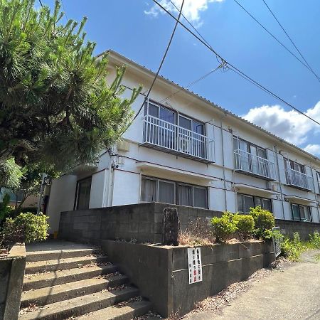 ホテル江ノ島アパートメント Katase  Экстерьер фото